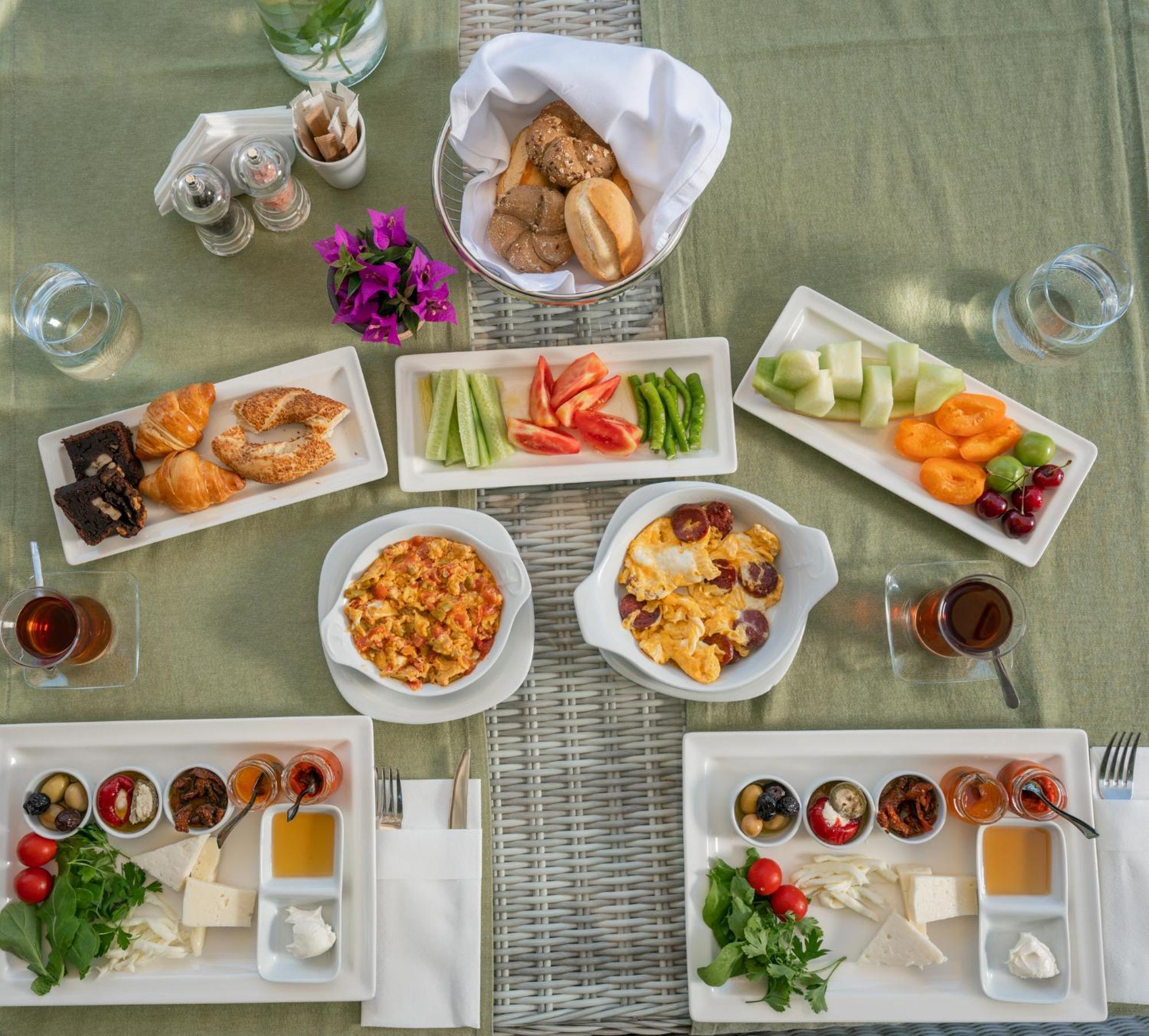 Ayvalı Elia Hotel Cunda By Ortunc מראה חיצוני תמונה